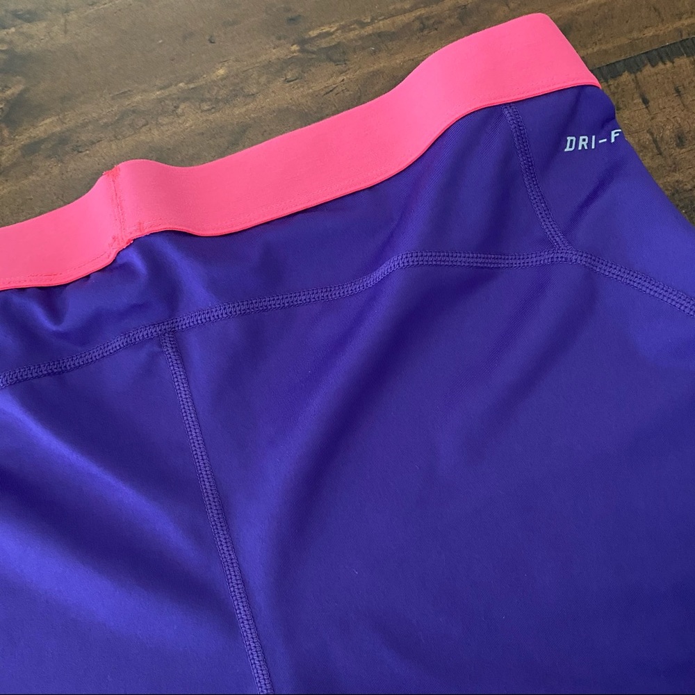 Like New!! Nike Compression Shorts XL - Picture 8 of 8